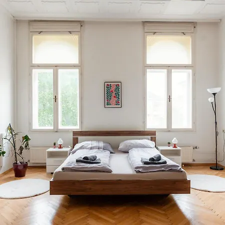 Spacious 3 Bedroom With Balcony * Klagenfurt am Wörthersee