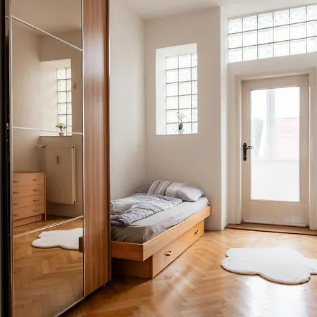 Spacious 3 Bedroom With Balcony Apartment Klagenfurt am Wörthersee