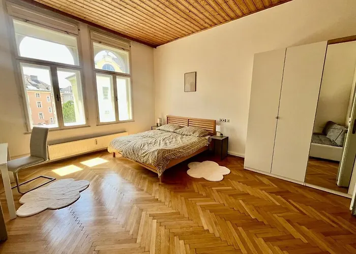 Spacious 3 Bedroom With Balcony *